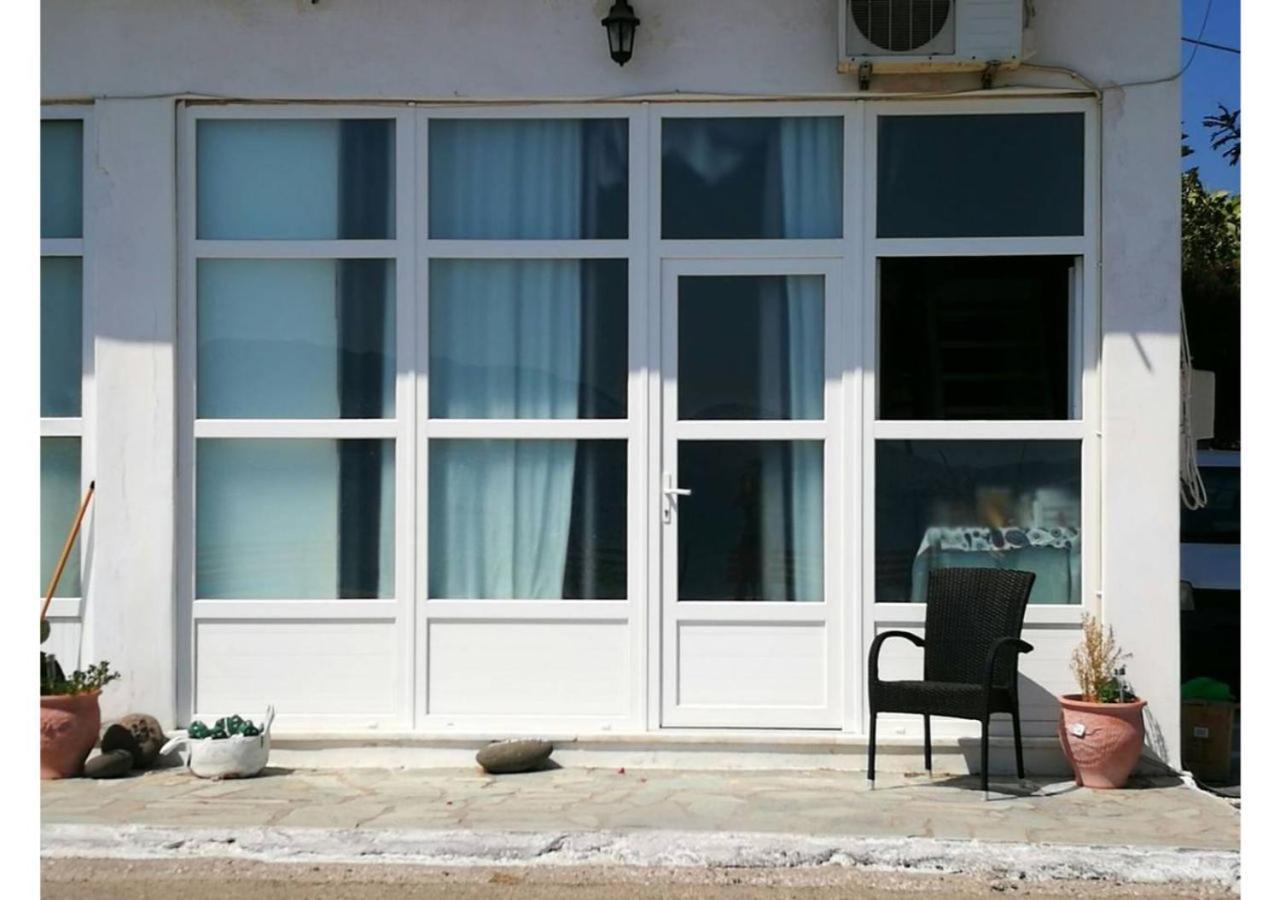 Kikilia'S & Stelio'S Apartments アダマス エクステリア 写真